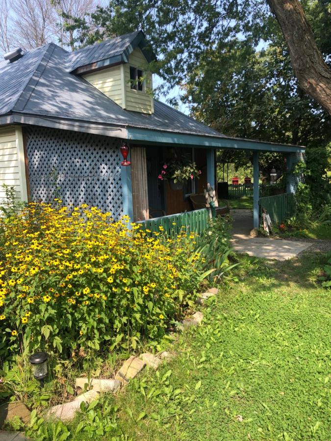 Spry Church Cozy Cottage Lion's Head Bagian luar foto